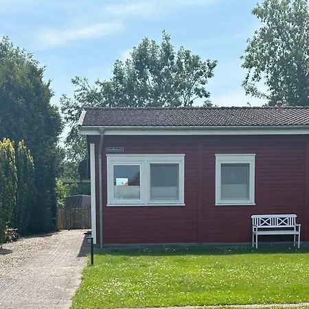 Ferienwohnung-in-strandnaehe-schwalbennest-1 Apartment *