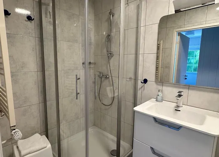 Ferienwohnung-in-strandnaehe-schwalbennest-1 Appartement