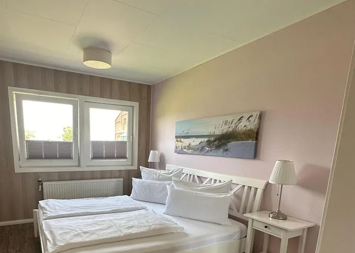 Ferienwohnung-in-strandnaehe-schwalbennest-1 *